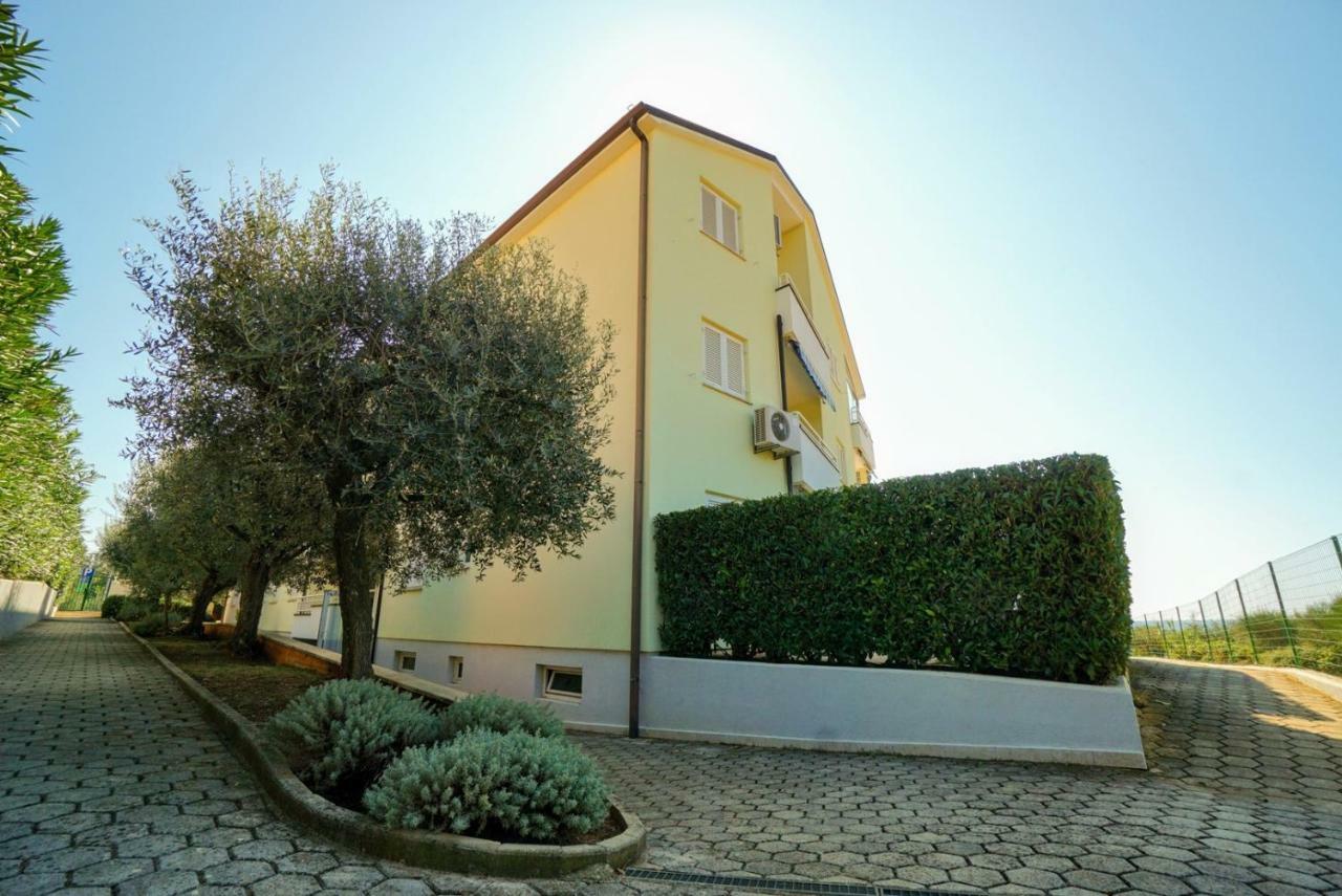 Biljana Apartman Savudrija Kültér fotó